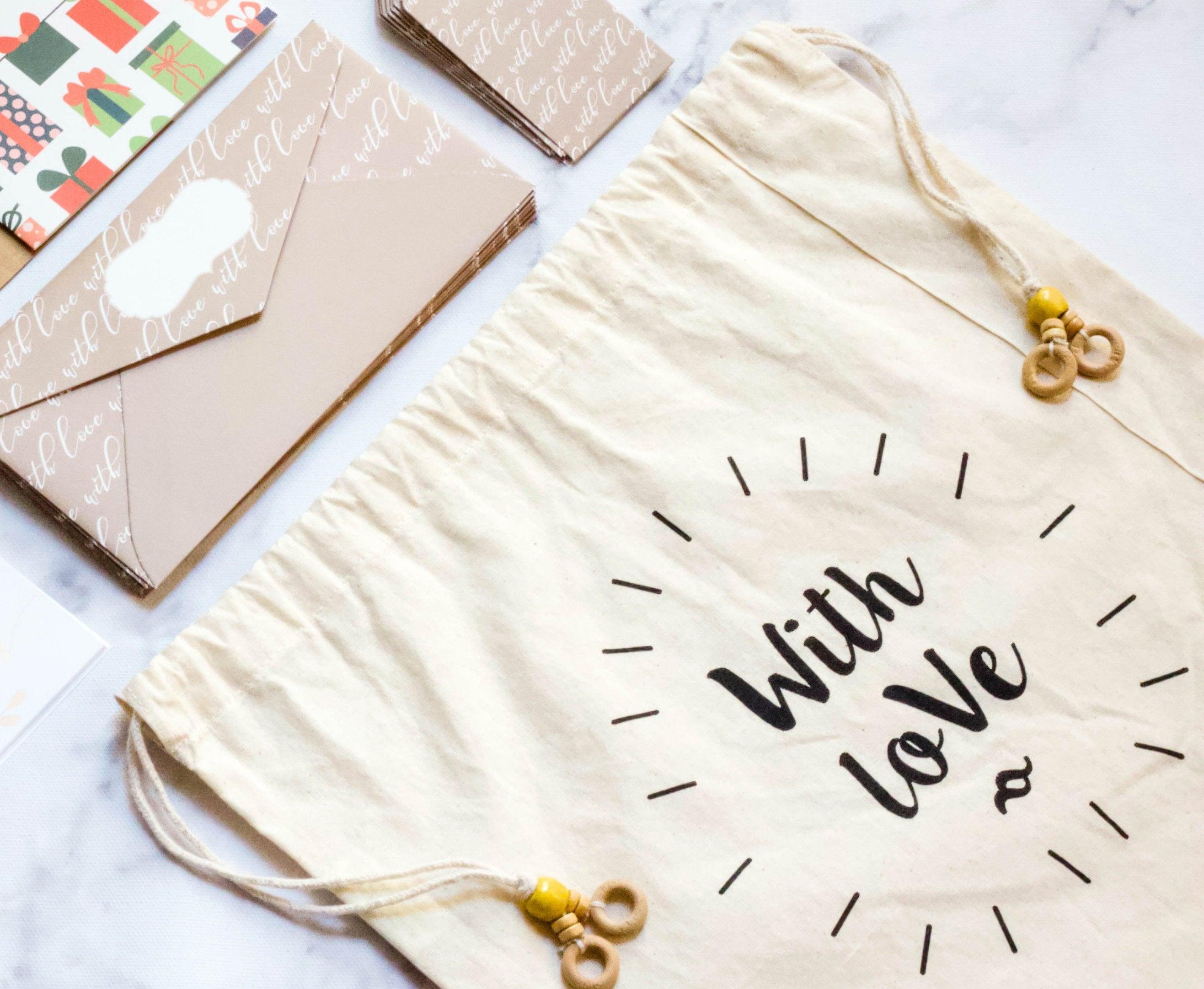 WITH LOVE GIFT BAG - left-handesign